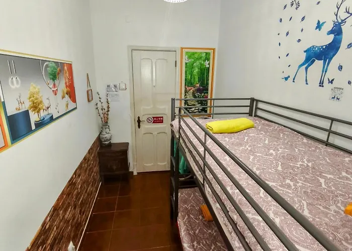 Perfect Near Airport 2 Homestay *